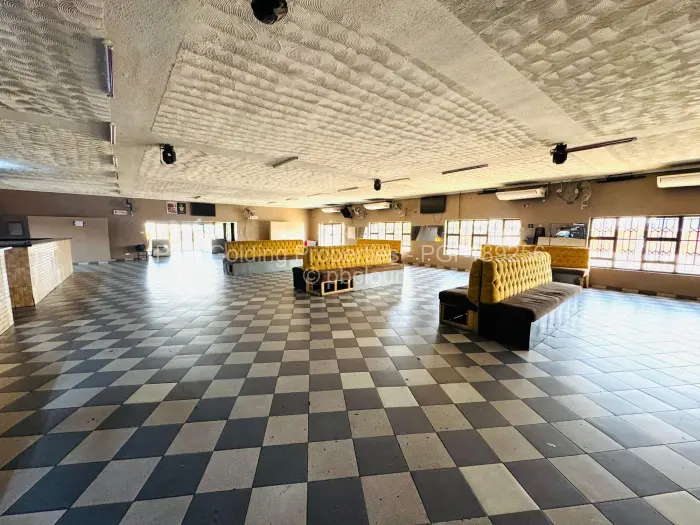 Commercial Property to Rent in Highfield