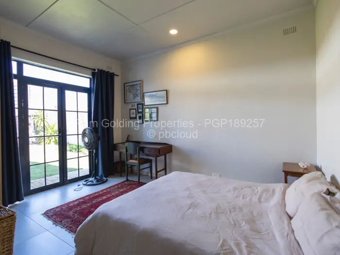 Townhouse/Complex/Cluster for Sale in Greendale, Harare