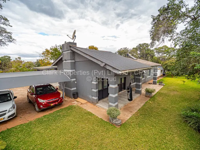 4 Bedroom House for Sale in Greendale North, Harare