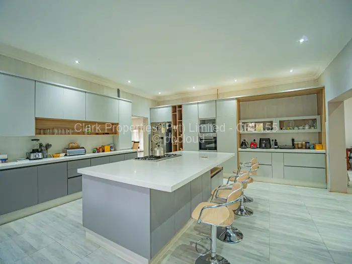 4 Bedroom House for Sale in Greendale North, Harare