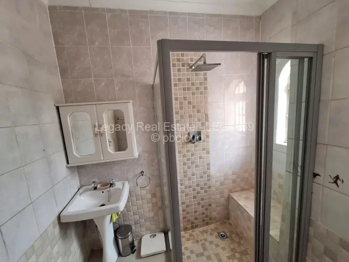 Flat/Apartment to Rent in Avenues