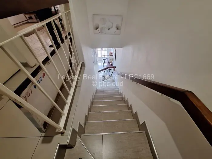 Flat/Apartment to Rent in Avenues