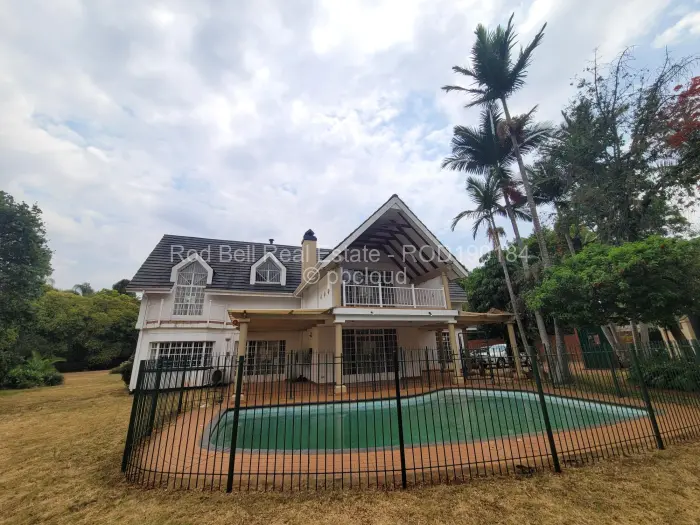 4 Bedroom House for Sale in Emerald Hill, Harare