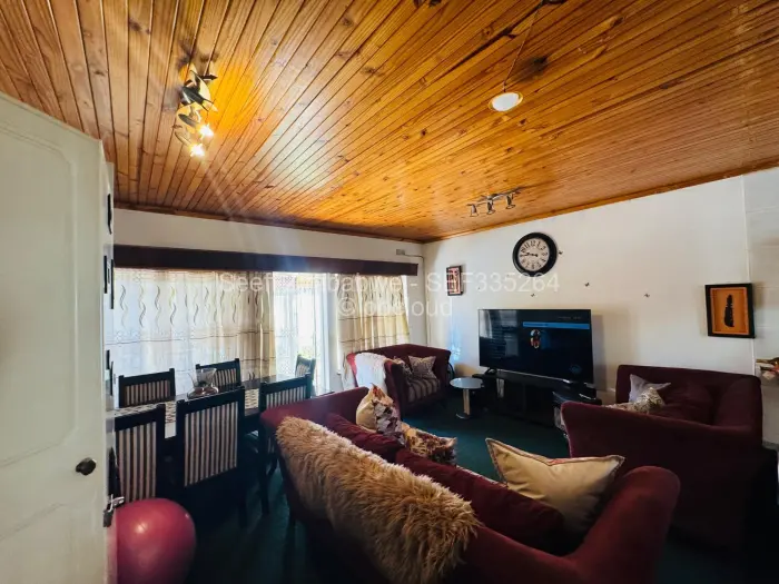 2 Bedroom Cottage/Garden Flat for Sale in Kensington, Harare