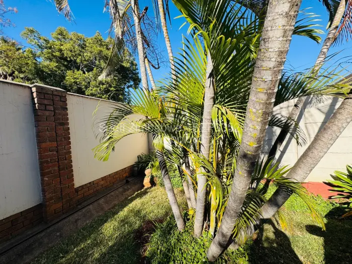 2 Bedroom Cottage/Garden Flat for Sale in Kensington, Harare