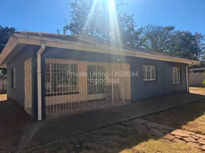 2 Bedroom Cottage/Garden Flat to Rent in Mount Pleasant, Harare
