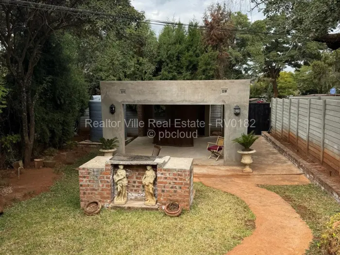 3 Bedroom Cottage/Garden Flat for Sale in Greystone Park, Harare