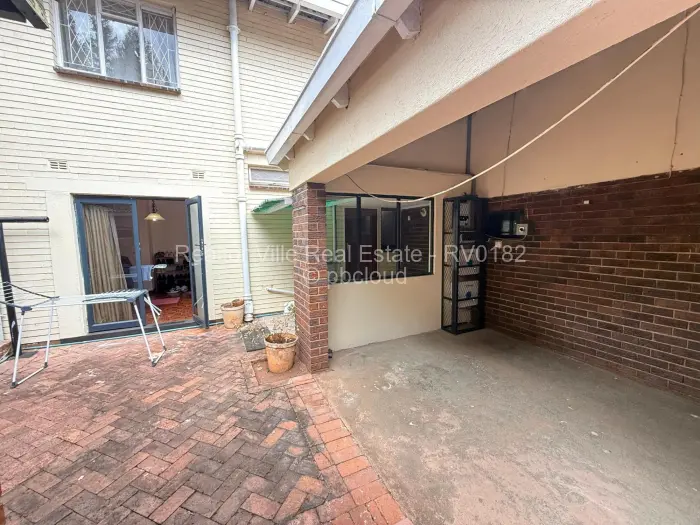 3 Bedroom Cottage/Garden Flat for Sale in Greystone Park, Harare