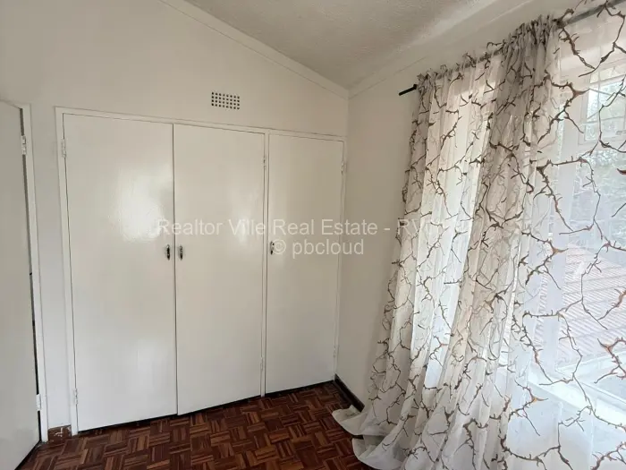 3 Bedroom Cottage/Garden Flat for Sale in Greystone Park, Harare