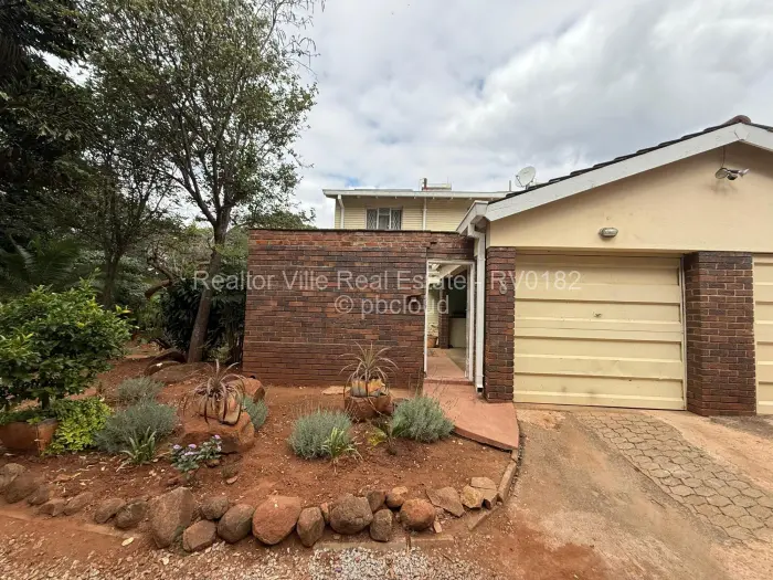 3 Bedroom Cottage/Garden Flat for Sale in Greystone Park, Harare