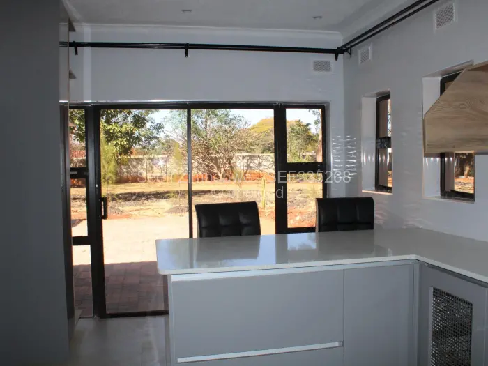 1 Bedroom Cottage/Garden Flat to Rent in Borrowdale