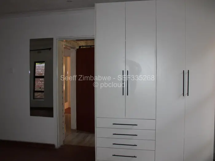 1 Bedroom Cottage/Garden Flat to Rent in Borrowdale
