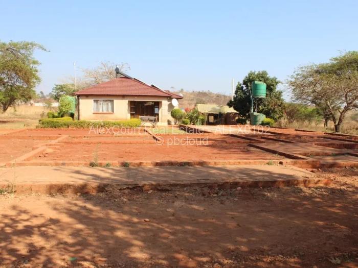 Cottage/Garden Flat for Sale in Crowhill Views, Harare