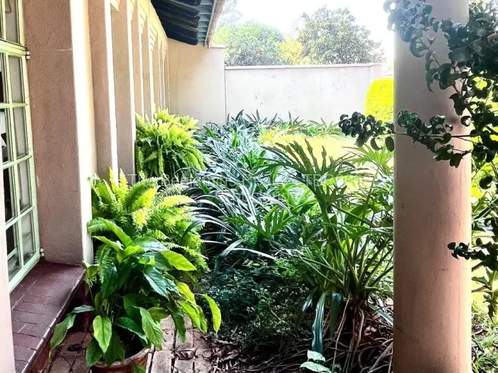 Townhouse/Complex/Cluster to Rent in Avondale