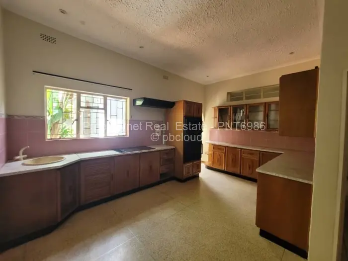 4 Bedroom House to Rent in Avondale - The Ridge