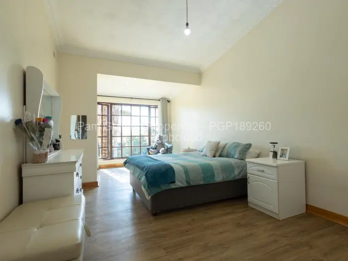5 Bedroom House for Sale in Monavale, Harare