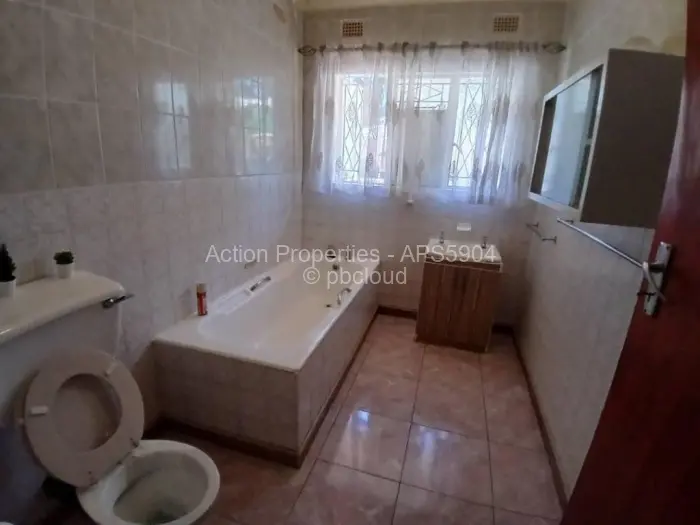 1 Bedroom Cottage/Garden Flat to Rent in Greendale North