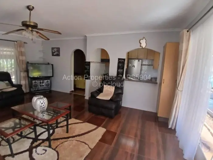 1 Bedroom Cottage/Garden Flat to Rent in Greendale North