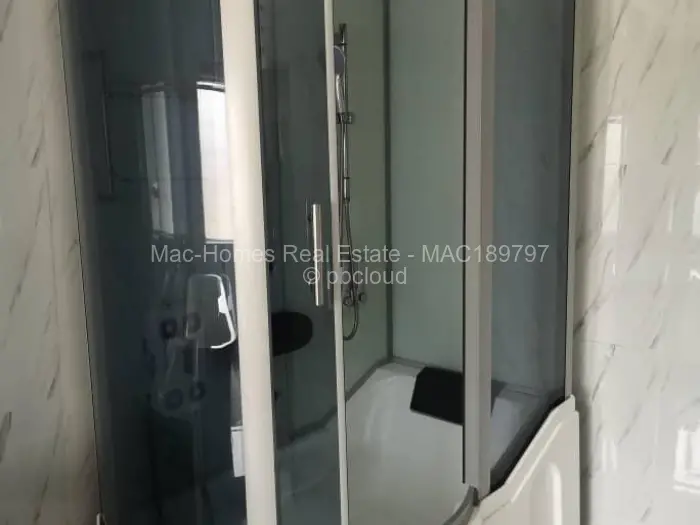 7 Bedroom House for Sale in Carrick Creagh Estate, Harare