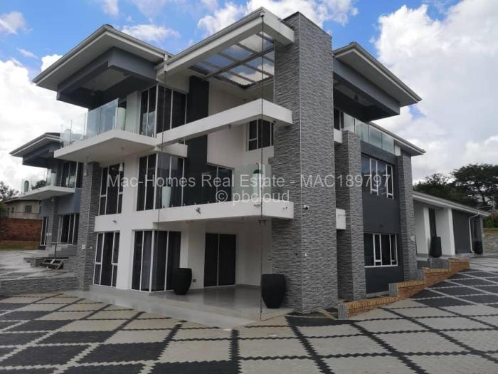 7 Bedroom House for Sale in Carrick Creagh Estate, Harare