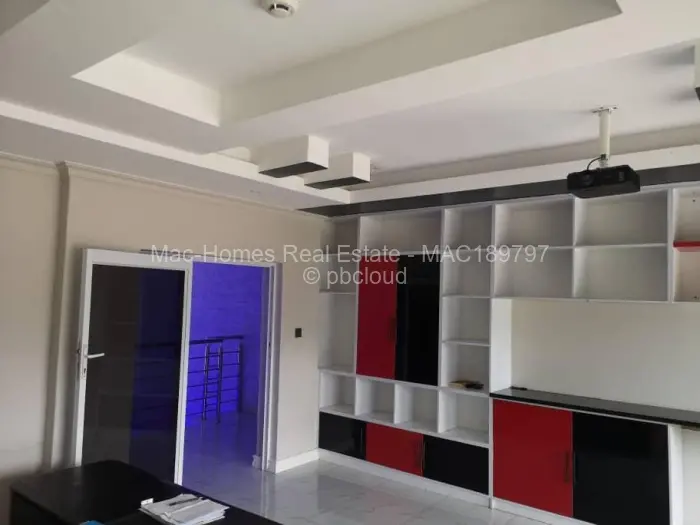 7 Bedroom House for Sale in Carrick Creagh Estate, Harare
