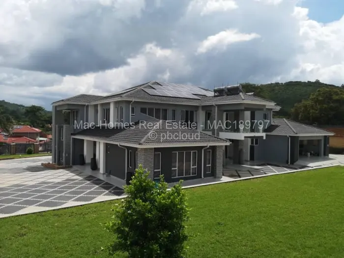 7 Bedroom House for Sale in Carrick Creagh Estate, Harare