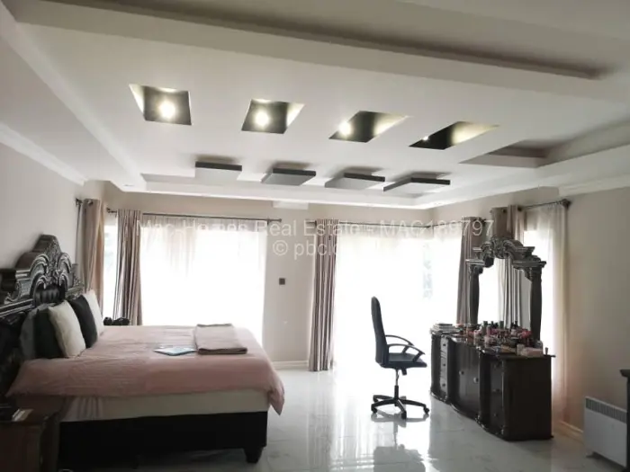 7 Bedroom House for Sale in Carrick Creagh Estate, Harare
