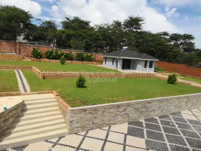 7 Bedroom House for Sale in Carrick Creagh Estate, Harare