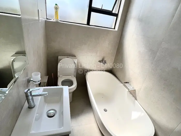 Townhouse/Complex/Cluster to Rent in Strathaven, Harare