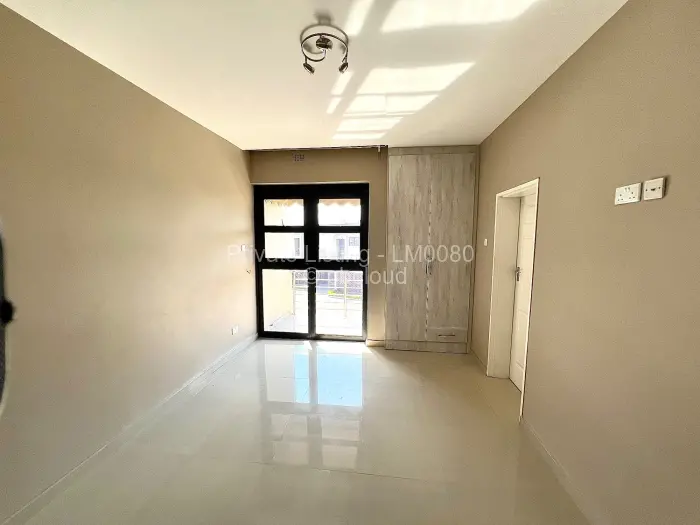 Townhouse/Complex/Cluster to Rent in Strathaven, Harare