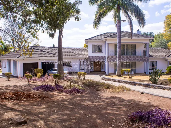 5 Bedroom House for Sale in Borrowdale, Harare