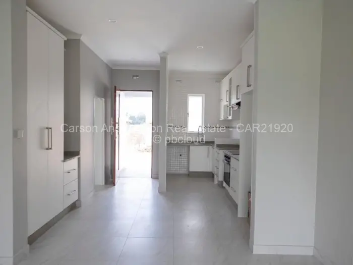 Townhouse/Complex/Cluster to Rent in Greendale, Harare