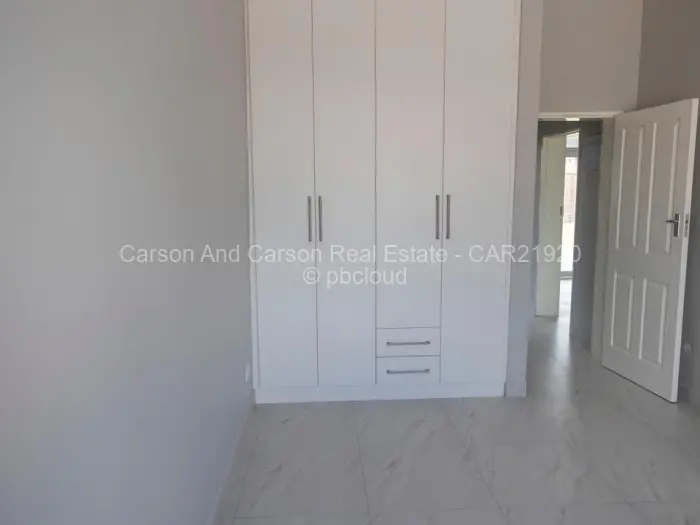Townhouse/Complex/Cluster to Rent in Greendale, Harare
