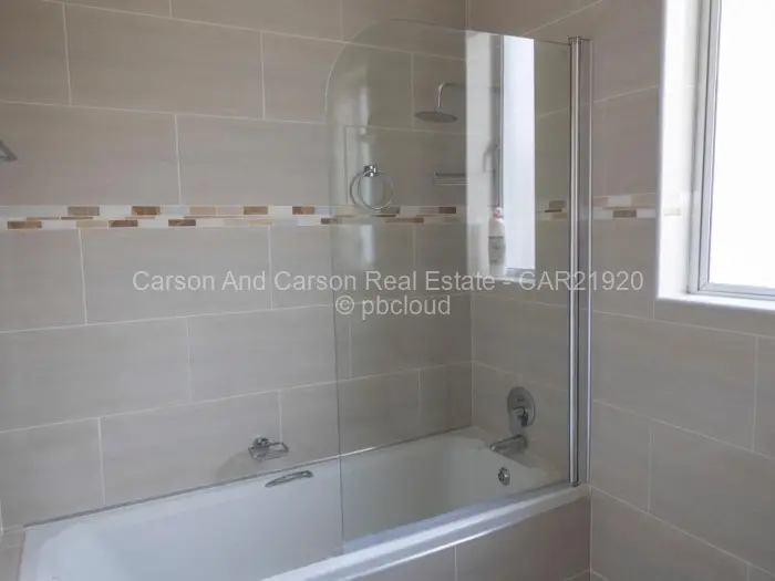 Townhouse/Complex/Cluster to Rent in Greendale, Harare