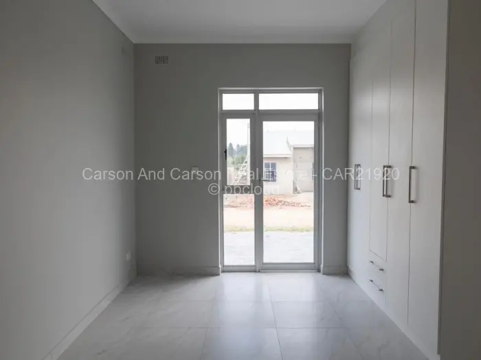 Townhouse/Complex/Cluster to Rent in Greendale, Harare