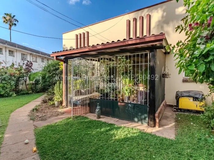 3 Bedroom Cottage/Garden Flat for Sale in Avondale, Harare