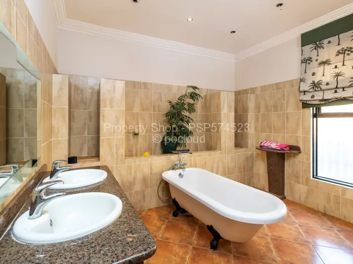4 Bedroom House to Rent in Kambanji