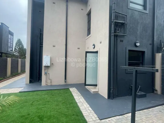 Townhouse/Complex/Cluster to Rent in Emerald Hill