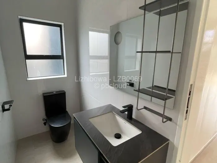Townhouse/Complex/Cluster to Rent in Emerald Hill