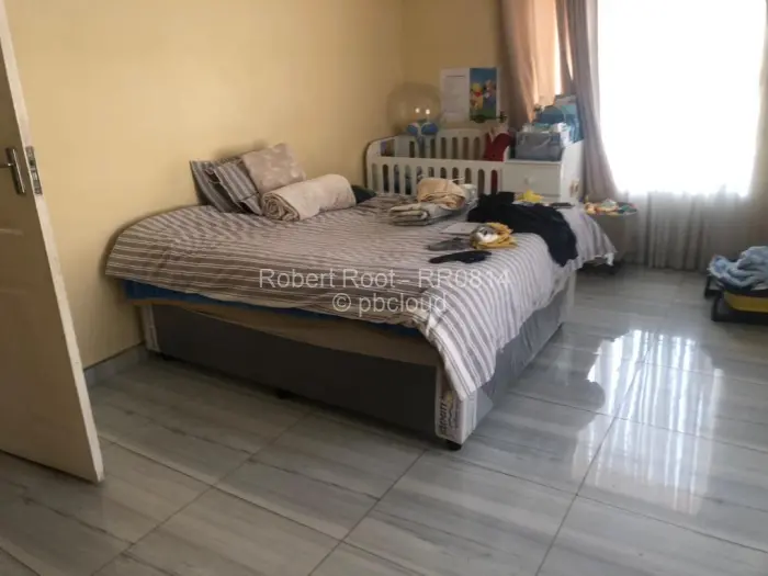 4 Bedroom House for Sale in Chipukutu Park, Ruwa