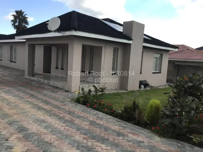 4 Bedroom House for Sale in Chipukutu Park, Ruwa