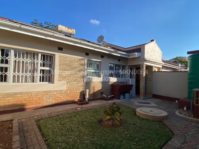 2 Bedroom Cottage/Garden Flat to Rent in Avondale West