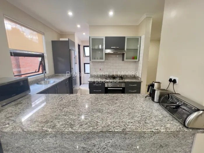 Townhouse/Complex/Cluster to Rent in Greencroft, Harare