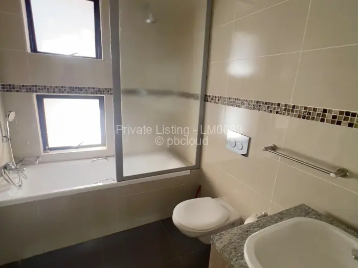 Townhouse/Complex/Cluster to Rent in Greencroft, Harare