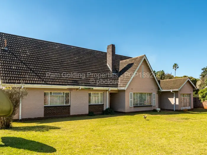 5 Bedroom House for Sale in The Grange, Harare