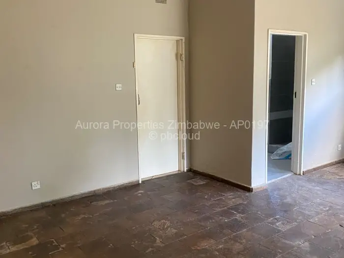 5 Bedroom House to Rent in Kambanji
