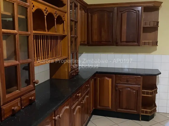 5 Bedroom House to Rent in Kambanji