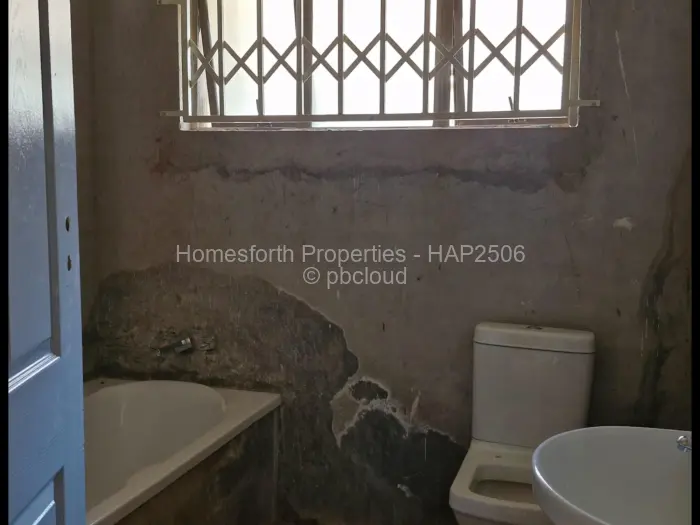 6 Bedroom House for Sale in Belvedere, Harare
