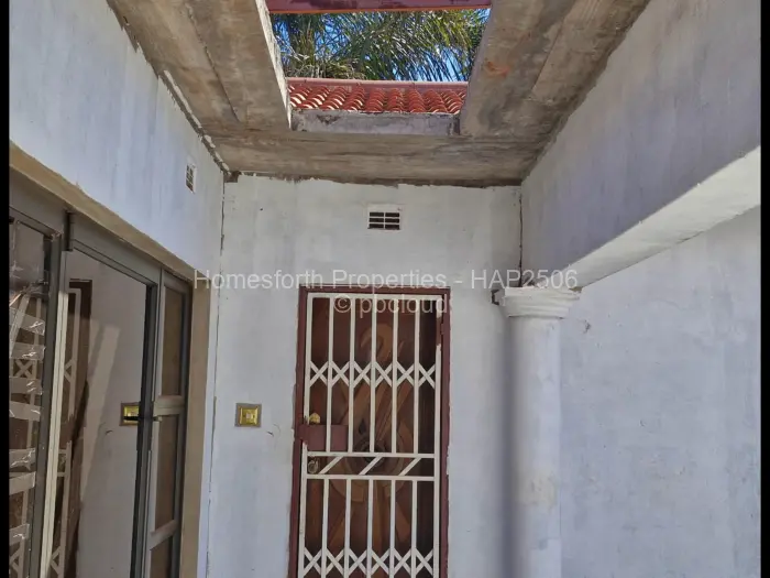 6 Bedroom House for Sale in Belvedere, Harare
