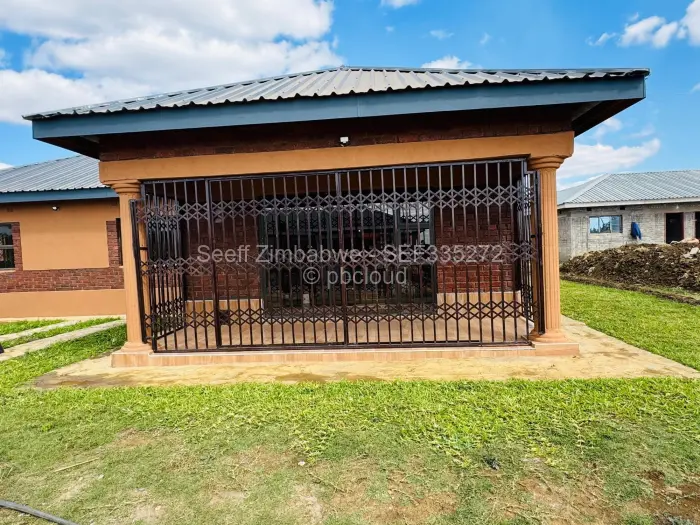 Townhouse/Cluster for Sale in Daylesford, Gweru